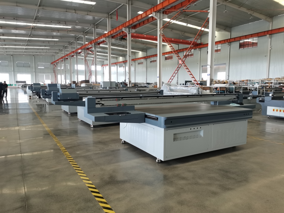 2513 Vision UV Flatbed Printing